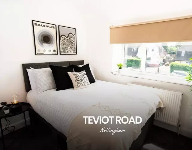 Charming 3-bed Home in Nottingham by Renzo, Free parking, Free Wi-Fi!