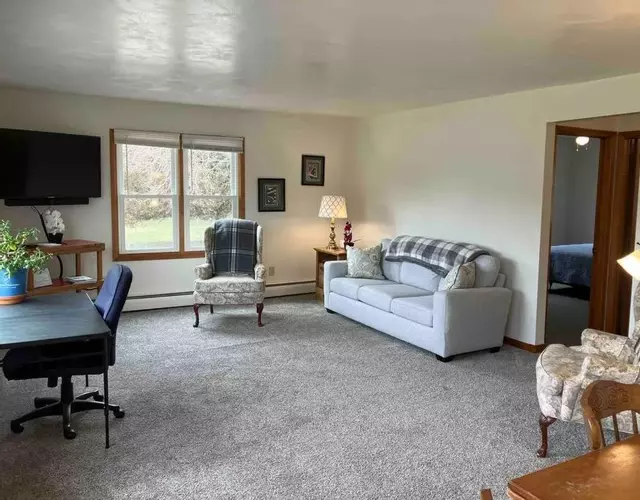 Bass Creek's Apt B Front