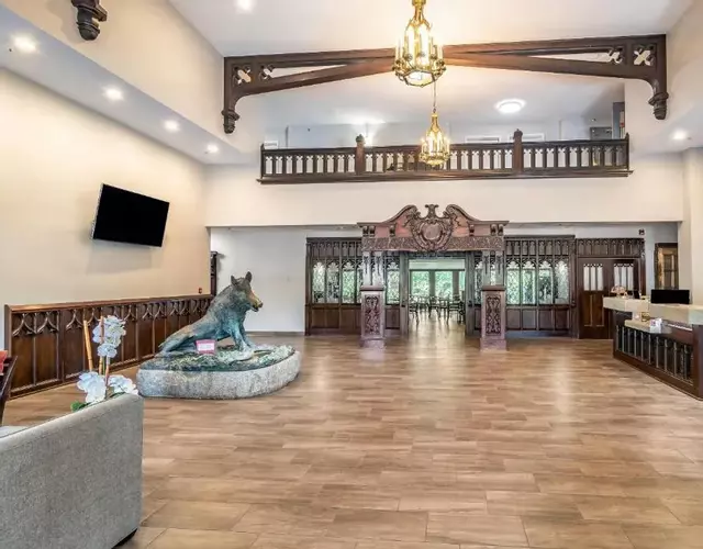 Riverview Inn & Suites, an Ascend Collection Hotel