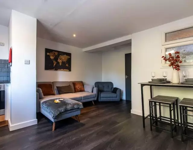 One Bed Apartment, Free Parking