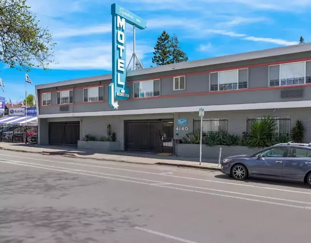 Signature Inn Oakland