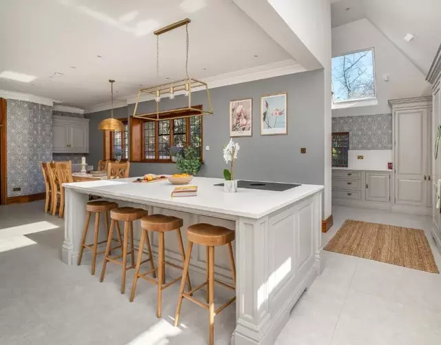 Luxury Period 7 Bed Mansion near Warner Bros