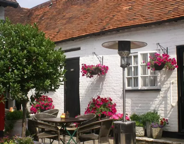 THE SARACENS HEAD INN