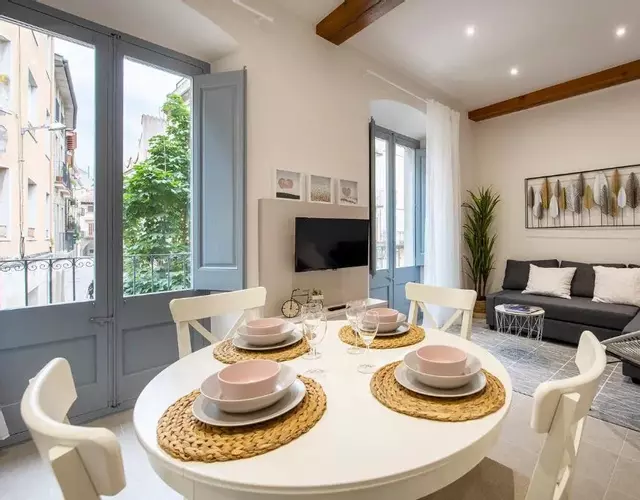 Lovely & Cozy apartment in the heart of Banyoles