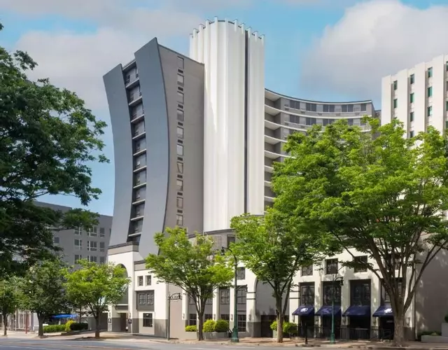 DoubleTree by Hilton Silver Spring Washington DC North