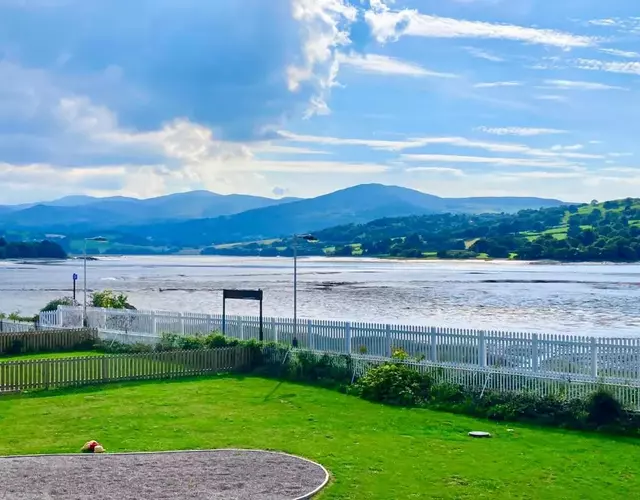Waters Edge - Conwy Estuary