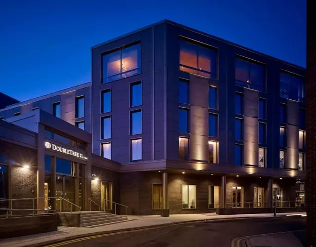 Doubletree By Hilton Hull