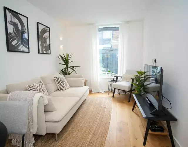 Eastbourne Central Apartment Short and Long Stay welcome