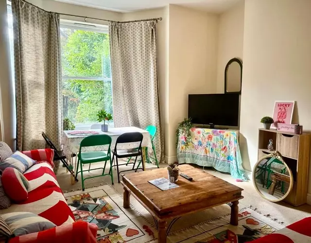 Peaceful park side apartment