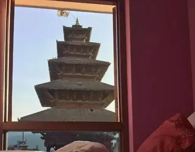 Annapurna Guest House and Rooftop Restaurant
