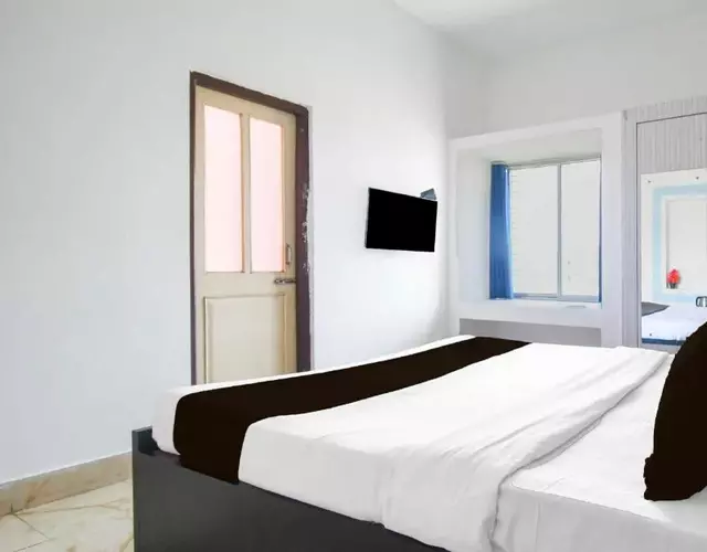 Collection O Dumduma Near DN Regalia Mall