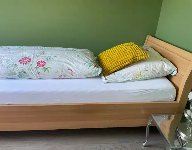 Zimmer mit zwei Einzelbetten