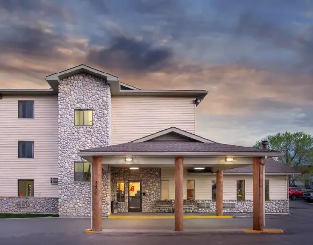 Super 8 by Wyndham Billings