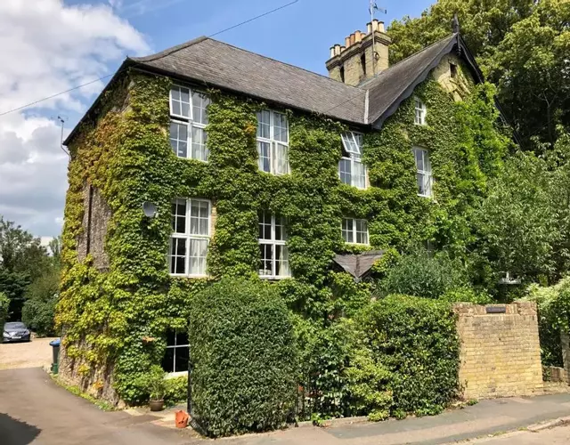 Pages Hotel and Guesthouse