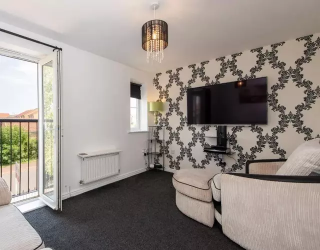 Thinford View 4 bed, 2bath, Parking, Garage