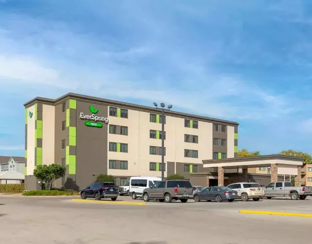 EverSpring Inn