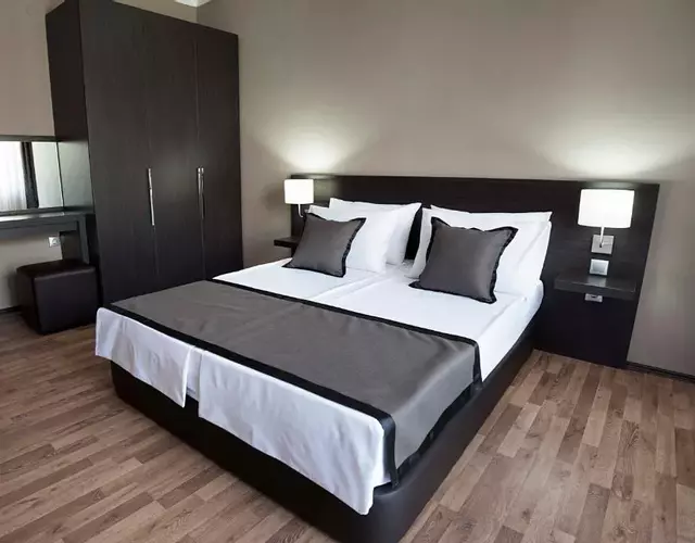 Soho Apartments