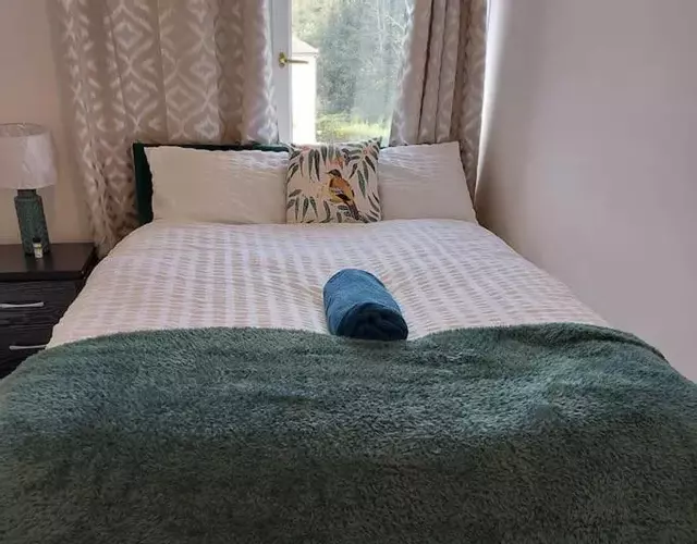 4 Double Bedroom House in Accrington sleeps 6