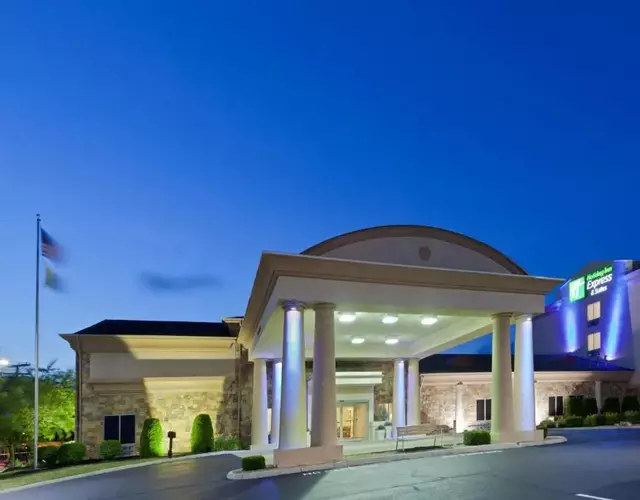 Holiday Inn Express Hotel & Suites Christiansburg by IHG