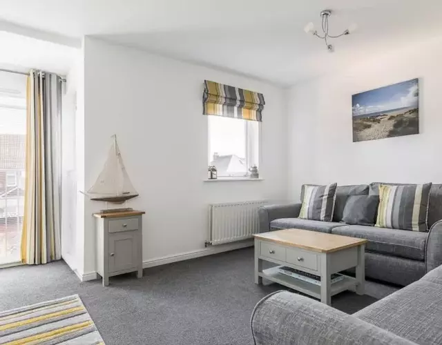 Just Beachy - Moments from Hamworthy Beach and Park