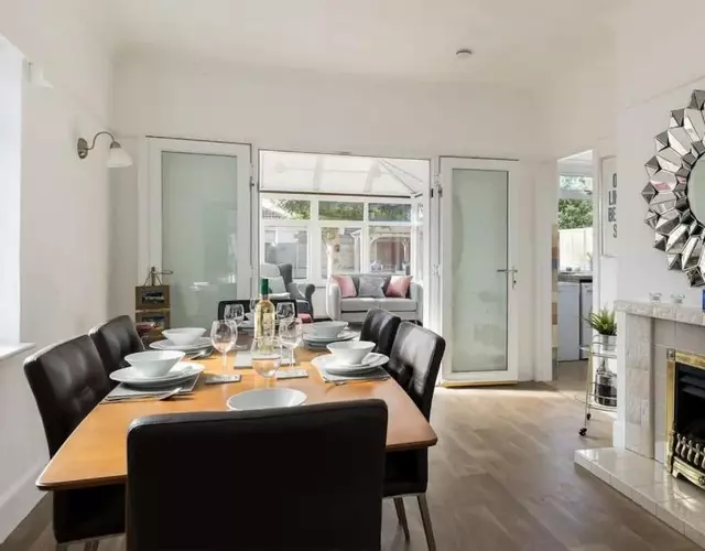 Lake Retreat - Short Walk to Hamworthy Beach and Park