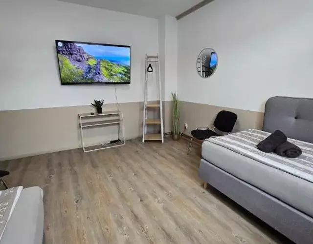 FeWo 5 Personen, Nähe Bahnhof, WLAN,Balkon