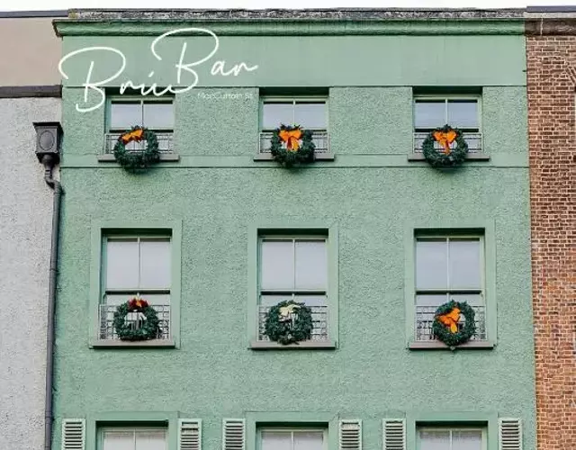 Bru Bar & Hostel