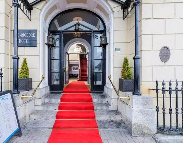 Commodore Hotel