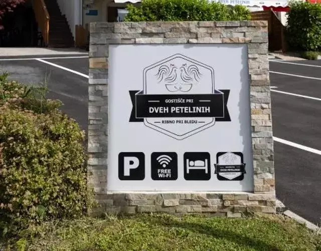 Gostišče Pri Dveh Petelinih