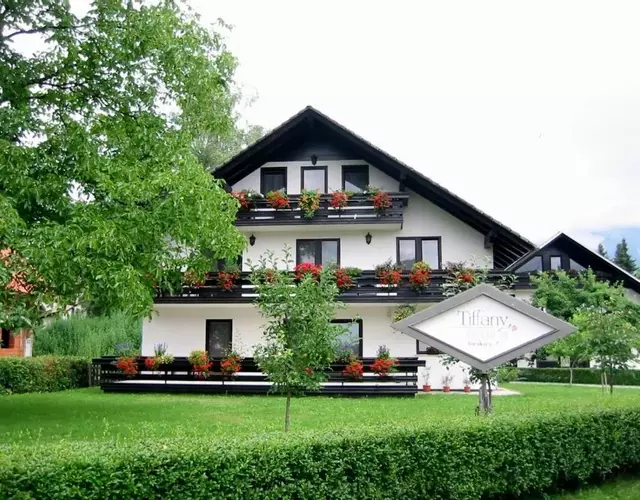 Tiffany Pension Bled