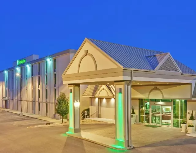 Holiday Inn Bloomington-University Area by IHG