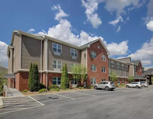 Country Inn & Suites by Radisson, Boone, NC