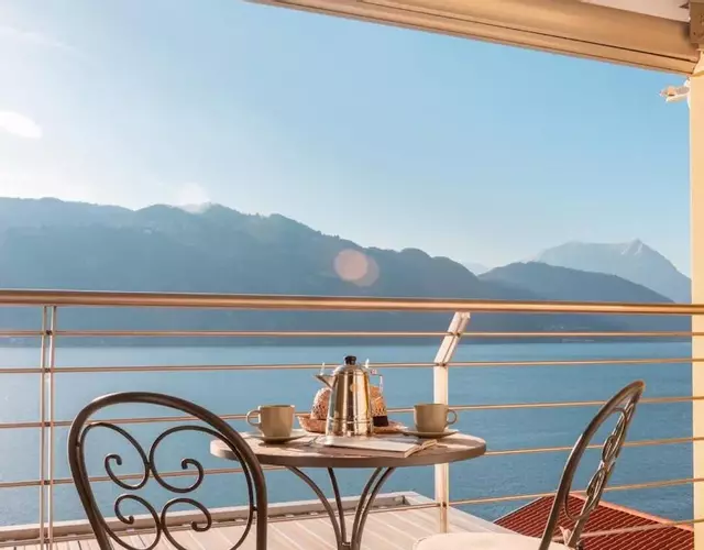 SCRIGNO SUL LAGO by Design Studio