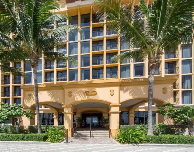 Wyndham Deerfield Beach Resort