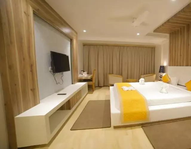 Dhamma Grand Hotel Resort