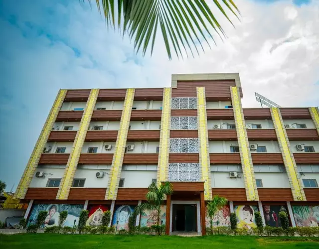 Hotel The Royal Buddha