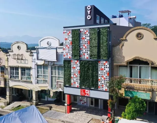 Capital O 92765 J&b Smart Sentul