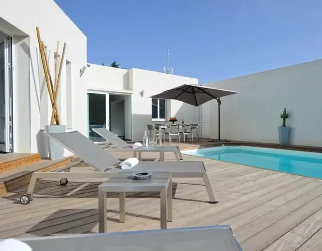 Villa Leccia vue mer piscine chauffée Bonifacio