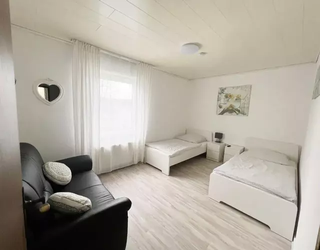 Cozy Workers Apartment in Siegburg