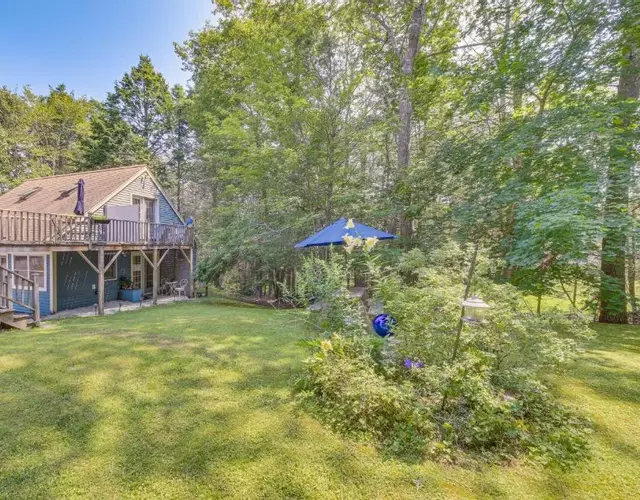 Cozy Boothbay Studio with Patio about 5 Mi to Harbor!