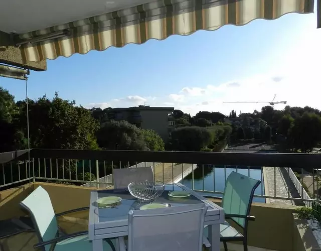 Appartement 2 pièces avec piscine, proche plage et commerces - Bormes-les-Mimosas - FR-1-251-796