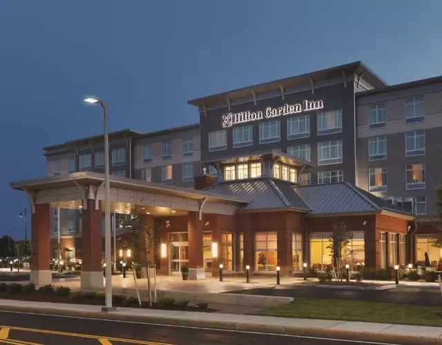 Hilton Garden Inn Boston Logan Airport