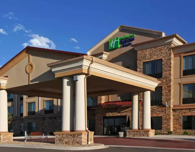 Holiday Inn Express Hotel & Suites Longmont by IHG