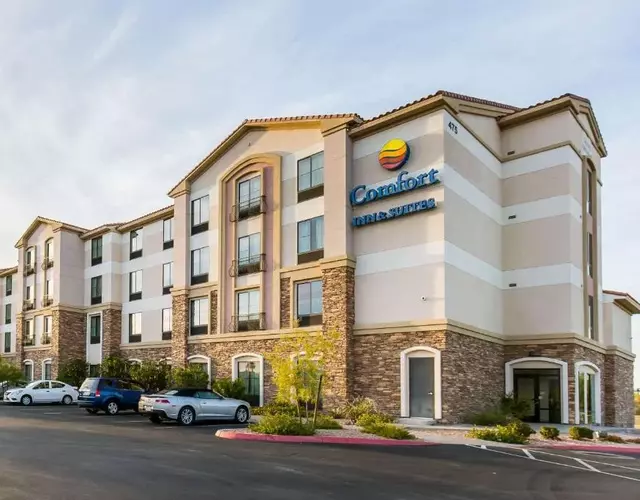 Comfort Inn & Suites Henderson - Las Vegas