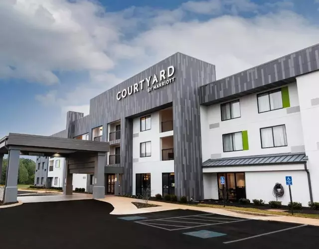 Courtyard Bowling Green Convention Center