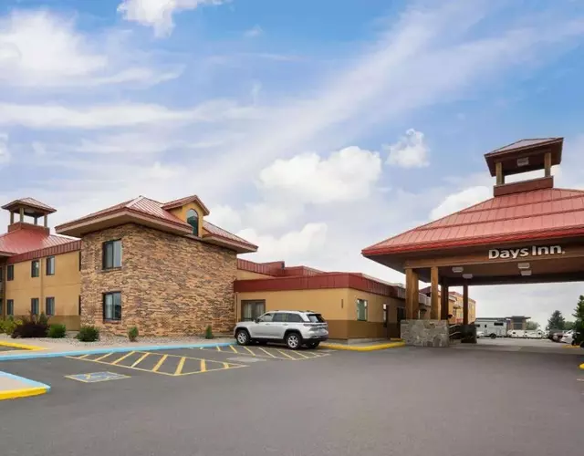 Days Inn & Suites by Wyndham Bozeman