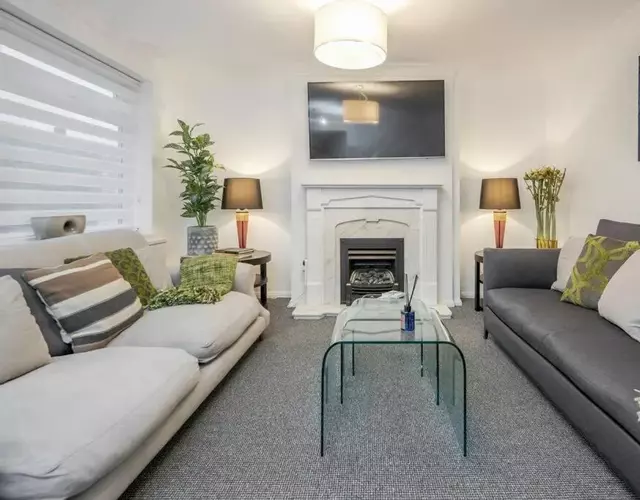 Newly renovated 5 Bed - LONG STAY discount