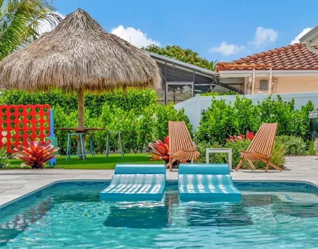 Kingfisher Cay-Near Anna Maria, IMG Academy