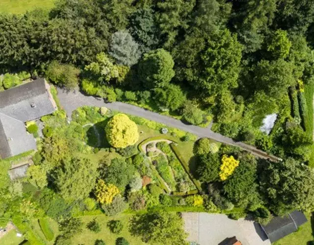 Appartement dans une Villa de Prestige avec Étangs et Serre
