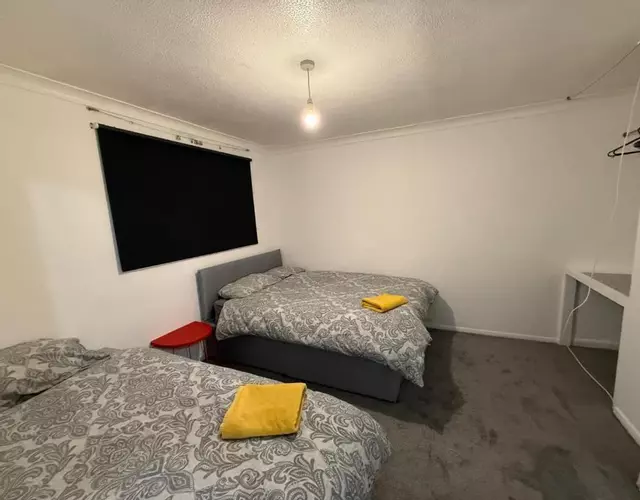 Great for contractors- Flat in Chelmsford with parking for 3 people WITH WIFI